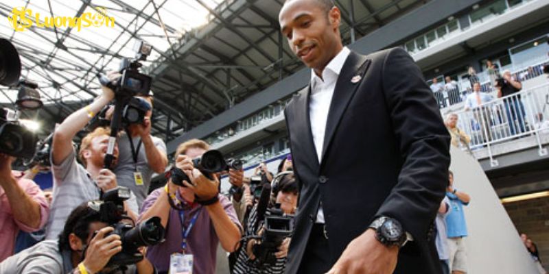 thời điểm Thierry Henry giải nghệ